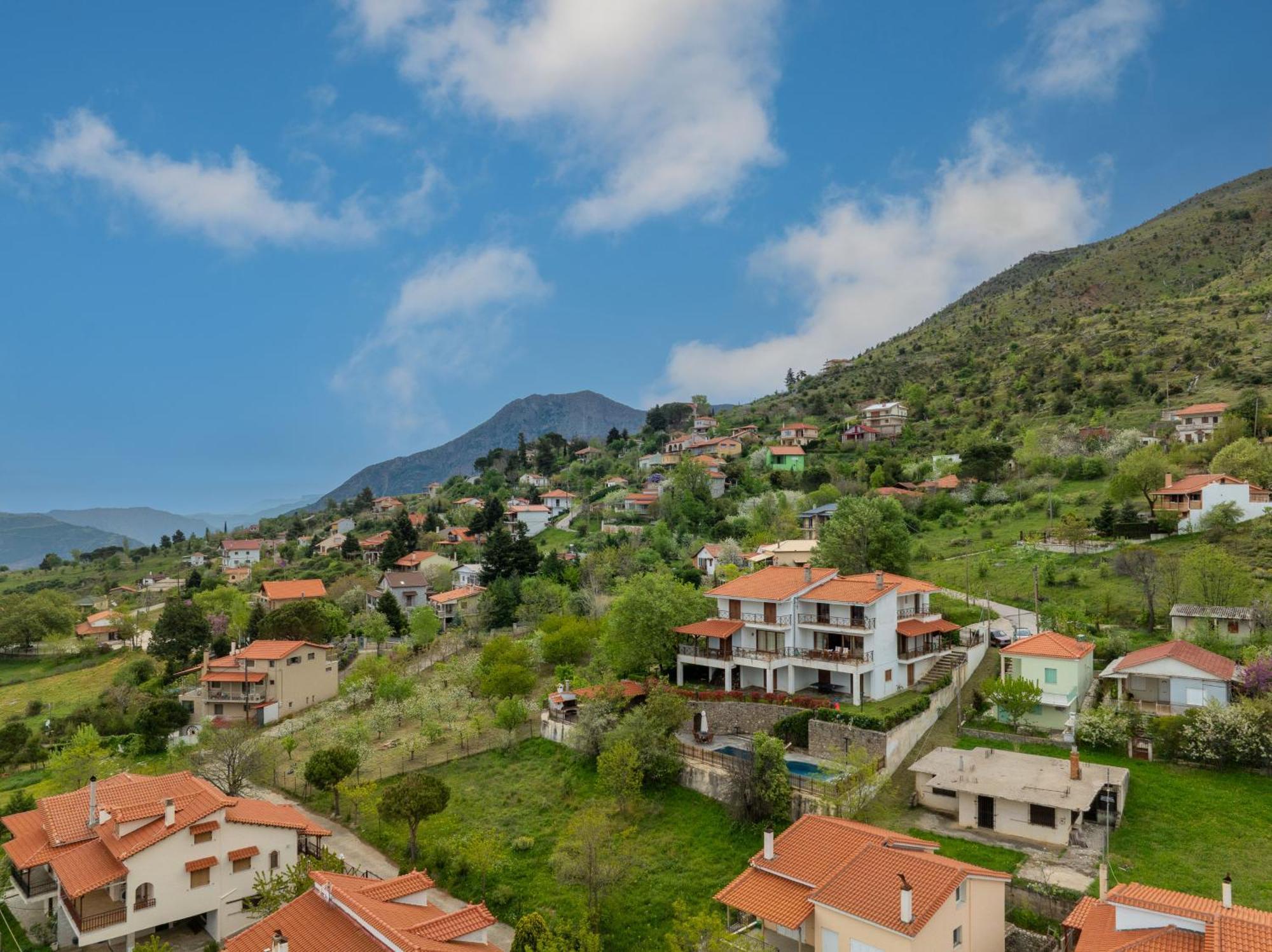 Traditional Luxury Villa Armonia Aegium Buitenkant foto
