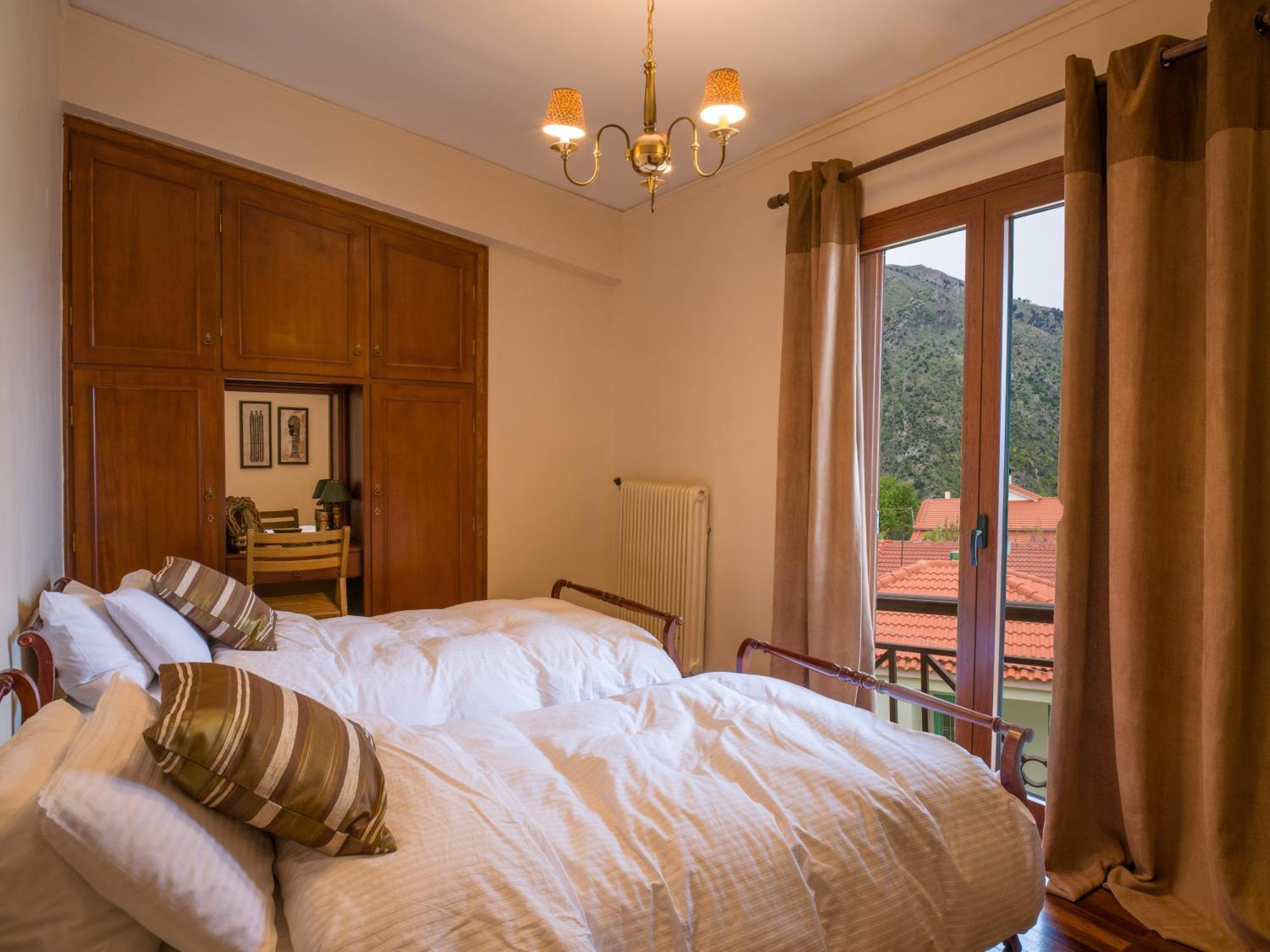 Traditional Luxury Villa Armonia Aegium Buitenkant foto